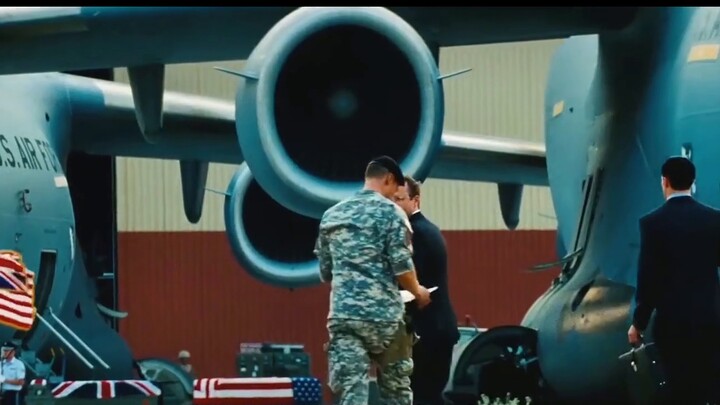 รถยนต์คันเล็ก ๆ กลับมาที่โรงงานเพื่อซ่อมแซม และพวกมันทั้งหมดก็แปลงร่างเป็นคนพูดคุยเก่ง น่ารักมาก!