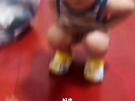 Cô gái khoe ông chồng “thẳng thắn” của mình, từ hồi cấp hai đã luôn tặng cô những món quà, quả thực 