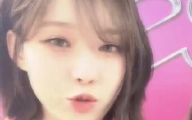 【Winter Kim Min-jeong】Tarian jari yang super imut, tantangan “Maaf karena terlalu imut”!