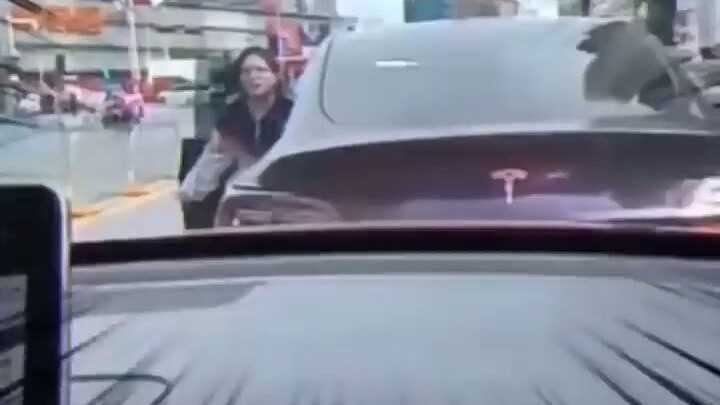 Good thing I pulled out my phone in advance.