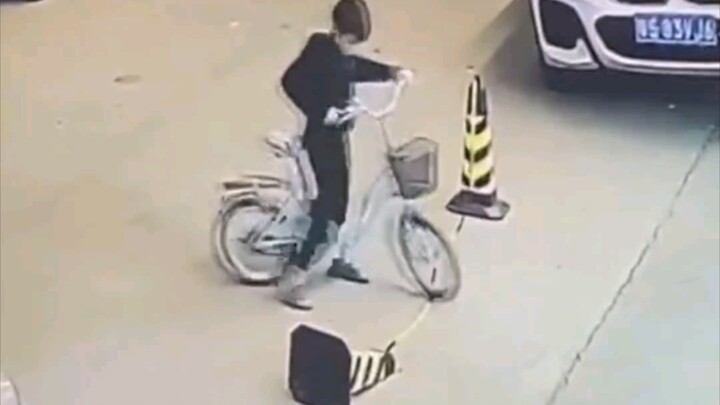 คุณว่าเขาฉลาด มีคุณภาพ คุณว่าเขาหัวไว มีคุณภาพ