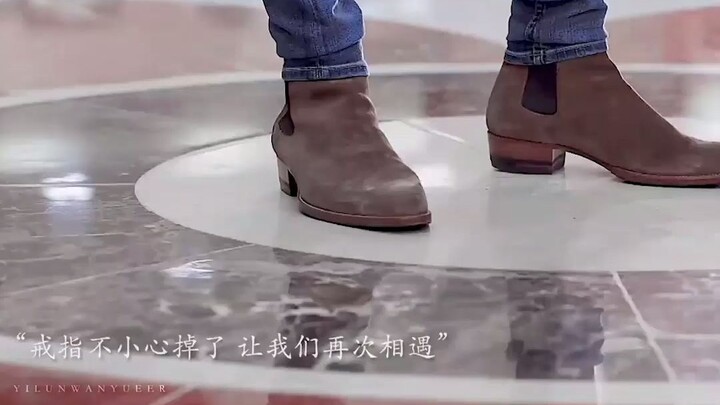 “Nhưng em muốn anh làm sao quên đi những ký ức mà em đã để lại cho anh…”