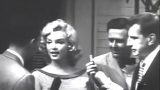 ในปีพ.ศ. 2500 มอนโรถูกพิจารณาคดีฐานสนับสนุนลัทธิคอมมิวนิสต์และถูกปรับ 50,000 ดอลลาร์