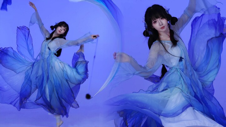 The sea of clouds transforms into her [Mirage - Yarn Ball Dance]