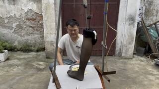 Alat bantu makan biskuit buatan sendiri! Enak banget!