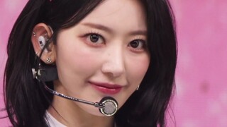 Sân khấu biểu diễn ca khúc trở lại mới nhất UNFORGIVEN của LE SSERAFIM 230509