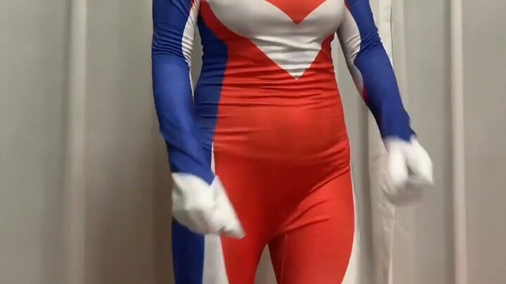 Do you like Xuanxuan’s Ultraman Dance?