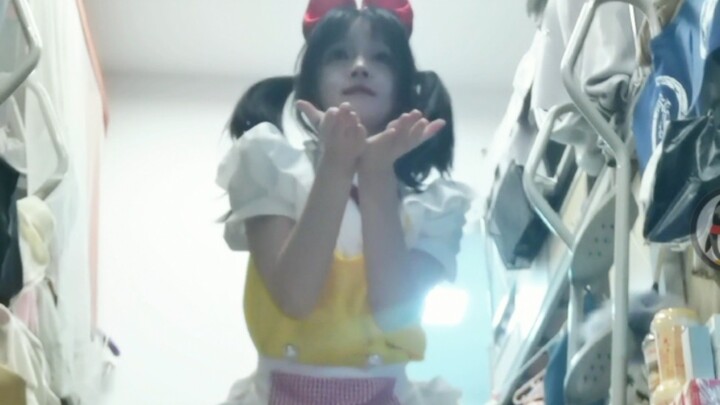 I'm sorry for dancing cutely in the dormitory