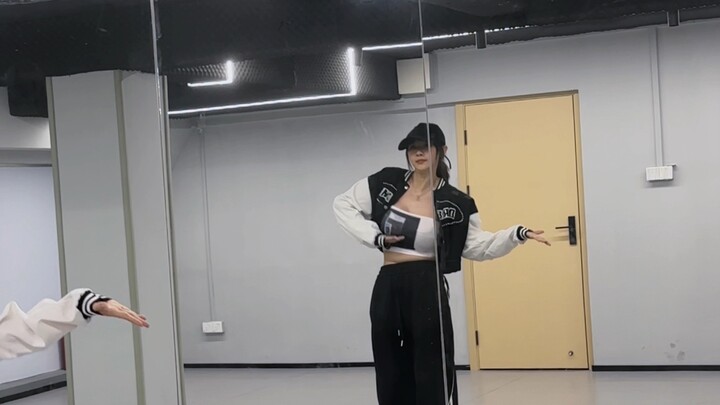 Learn to be like Jennie in one lesson! There is still a lot to digest [laughing and crying] Jennie i