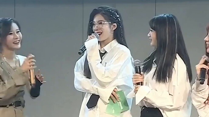 เมื่อกัปตันทีม H มาถึงทีม S