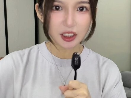 مقابلة عشوائية مع لاعب محترف في لعبة Identity V!