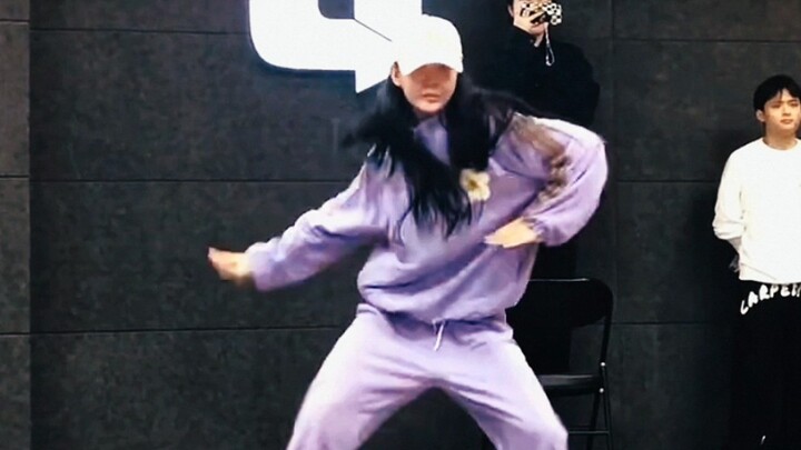 Xu Mengjie One Time Comin' Practice Room Raw Footage