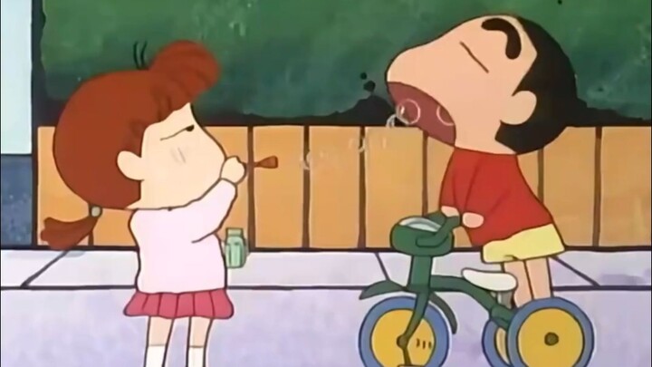 เสี่ยวซินเป็นเด็กเรียบร้อยมากเวลาทานข้าว