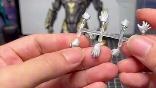 The process of repainting the claws of Desxiumu