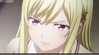 The bad male protagonist kisses at the beginning, and then turns into a kissing maniac, killing both