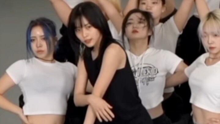 [ITZY Shin Ryujin] [Self-edited] ITZY practice room self-edited Ryujin focus, bare-faced and sleevel