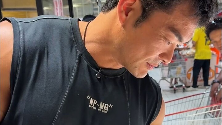 เคล็ดลับประหยัดเงิน: ไปซื้อของที่ซูเปอร์มาร์เก็ตหลัง 3 ทุ่มคุ้มสุดๆ!