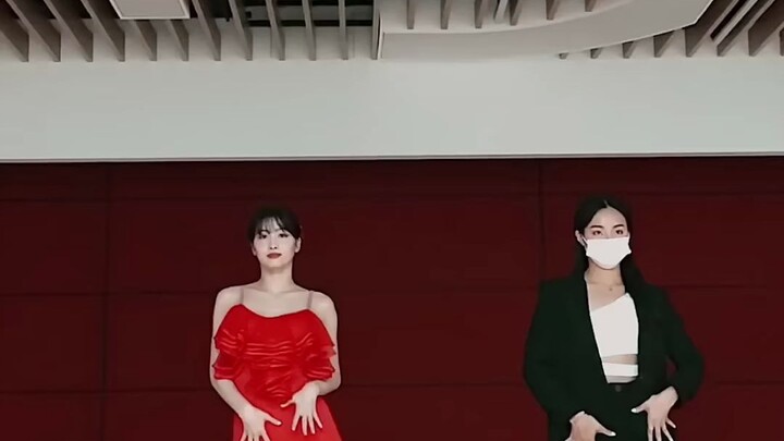 MOMO's Magarita Dance 💃❤ 🔥🍹🍸