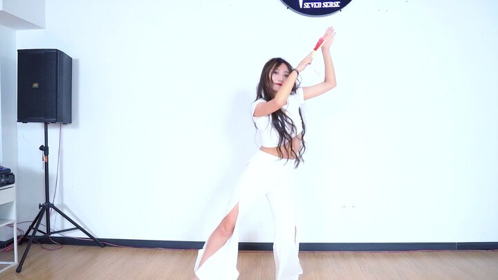 [Seven Flowers Family] Wei Yi’s Chinese-style Dance “Drunk” – (Cover of Bai Xiaobai)
