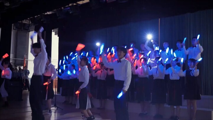 การแข่งขันร้องเพลงประสานเสียงระดับมัธยมปลายจะน่าตื่นเต้นขนาดนี้ได้ไหม เพลงประกอบของอุลตร้าแมน "Mirac