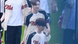 Trương Gia Hào đã nhảy đoạn thứ hai của bài hát chủ đề cho chúng ta xem rồi