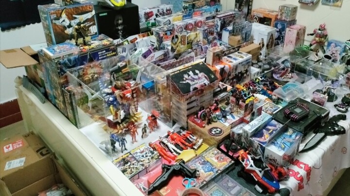 Tôi sẽ đánh bại bạn khi tôi nhìn thấy bạn! Chàng trai thực sự đã chi 80.000 nhân dân tệ cho đồ chơi!