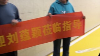 Đàn ông muốn lấy bạn thì có vô số cách; người yêu bạn thì lúc nào cũng biết cách yêu bạn.