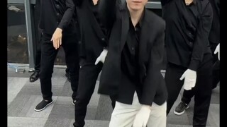 张诗尧为感谢官方表演青海摇第二三季串烧