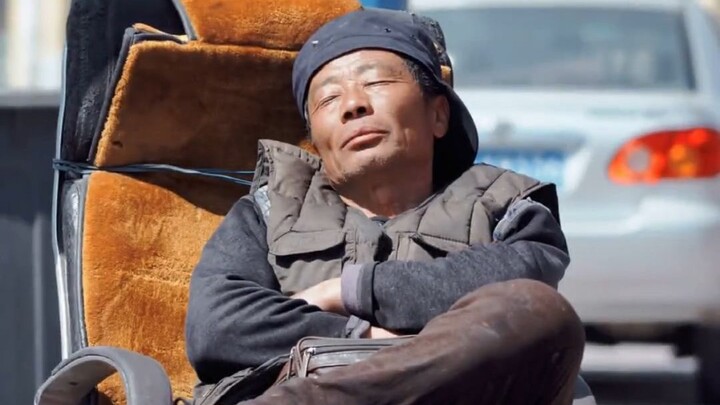 Big Brother never would’ve dreamed that he’d make money just by sleeping!