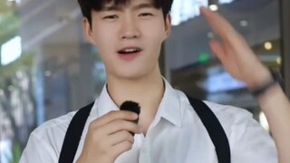 长得显小是一种什么体验 交警查酒驾先问年龄 看之前:能有多年轻 看之后:啊? #安全第一文明驾驶
