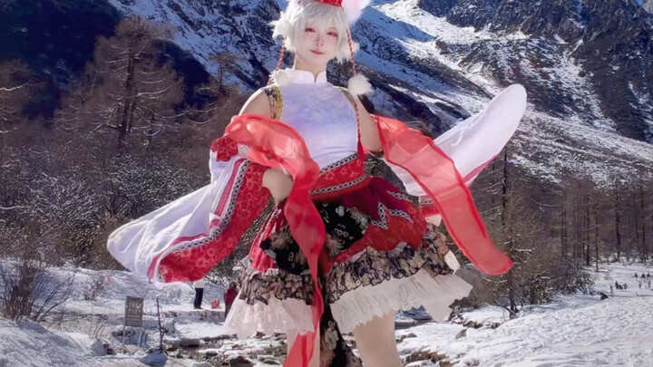 Challenge: Doing house dance in 8cm wooden clogs on a snow-capped mountain!