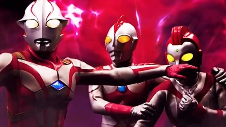 Born with glory, debut at the peak! I am Ultraman Zero, the son of Seven! Unknowingly, you have also