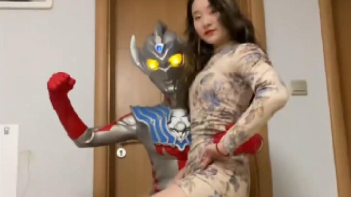 【เวทีแห่งความเนิร์ด】201  แม้แต่อุลตร้าแมนมาเองก็คงต้านไม่ไหวแน่