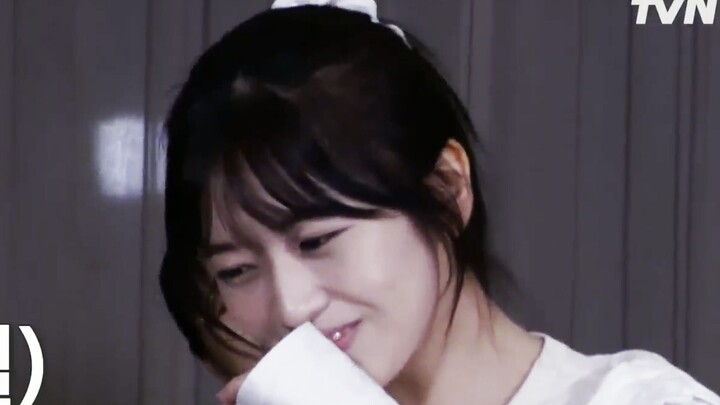 回顾安宥真地戏厅吸粉名场面