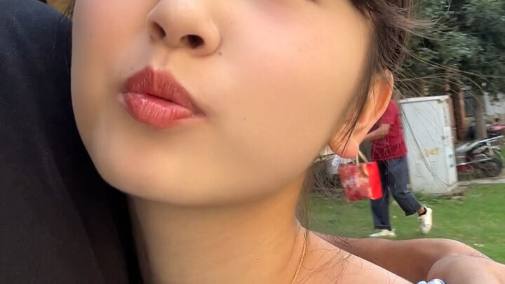 Yang punya pacar, buruan coba!