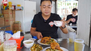 Cơm Gà Xối Mỡ Kim Chi 30K Cực Ngon và Đông Khách Bán gần 1000 Phần Mỗi Ngày Trướ