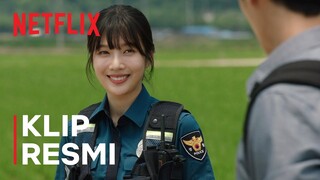 Once Upon a Small Town | Klip Resmi | Netflix