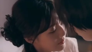 Dia jadi kekasih rahasia CEO 3 tahun,Setelah pergi,dia tinggalkan tes kehamilan