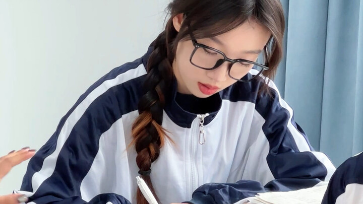 A new character is reporting? Will Mu Zixiong believe her?