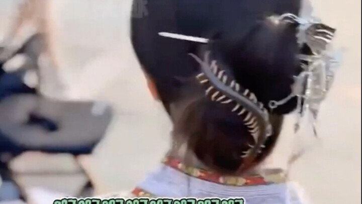 苗疆少女：第一眼，好美！第二眼，姐妹你认真的？