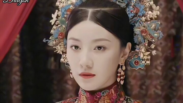 The Seventh Princess’s mother is Empress Xiaoyi Chun; her wedding procession was no less lavish than