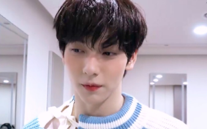 غرفة التدريب + كواليس رقصة DunDunDance لفرقة الفتيات مع تشاو شيو بين | قفزات الأرنب لطيفة جدًا! يا ص