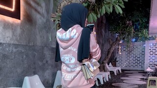Jangan lupa join di Live streaming aku nanti guyss kita bakal ngobrol seru😍