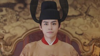 薛芳菲露出玉坠，皇帝崩溃不敢相信：竟然是你？难怪会保一生平安