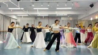 《梦华录》 大家都等不及学习这段高潮舞段，那就安排先来过把瘾