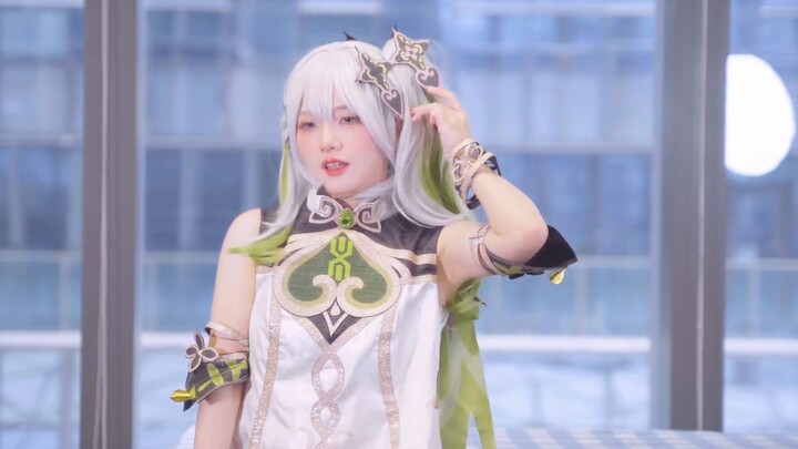 What? A 30-year-old legal lolita danced the secretary dance?