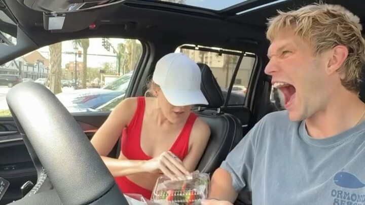 Ngày Lễ Tình Nhân Tự Động Hoàn Toàn