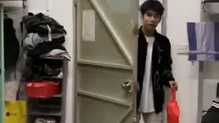 Nói thẳng luôn đi, tôi đợi bạn lâu lắm rồi.