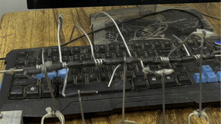 发明：自动回复消息辅助键盘