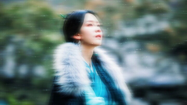 “The surprise of opening a blind box! With so much stock, she’s already got audiences wondering, ‘Wh
